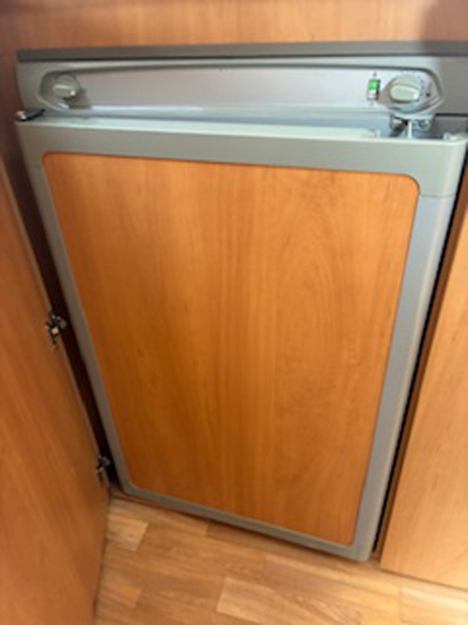 Thetford Caravan Fridge N-Model Gas Solenoid - Image 8